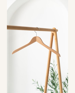 Dámské dřevěné ramínko DK – na saka, bundy, kabáty a košile (44 cm)