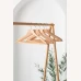 Detail zakončení dřevěného ramínka s protiskluzovou tyčí