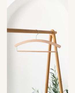 Pánské dřevěné ramínko PL – s kalhotovou tyčí na košile, trička, saka a kalhoty (42 cm)