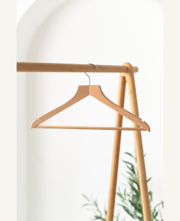 Pánské dřevěné ramínko PSZ – na saka, bundy, kabáty a kalhoty (44 cm)