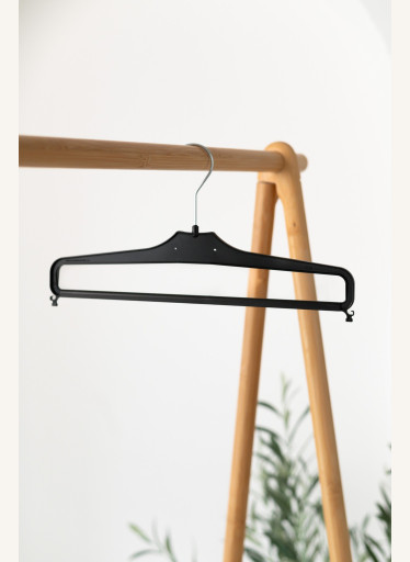 Plastové ramínko K – na kalhoty a sukně (38 cm)