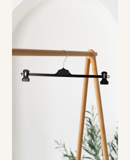 Plastové ramínko PD s klipy – na kalhoty a sukně (23–46 cm)