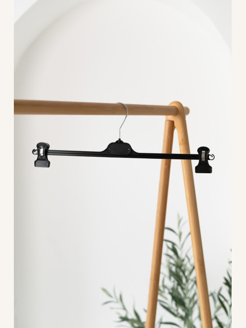 Plastové ramínko PD s klipy – na kalhoty a sukně (23–46 cm)